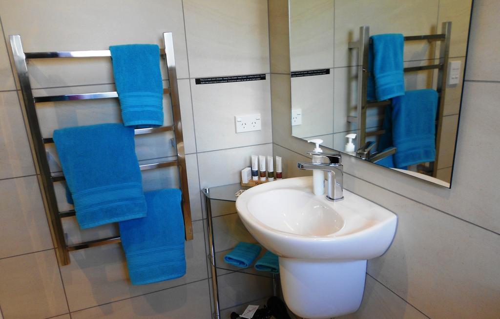 Oneroa Secret Garden Apartments Room photo
