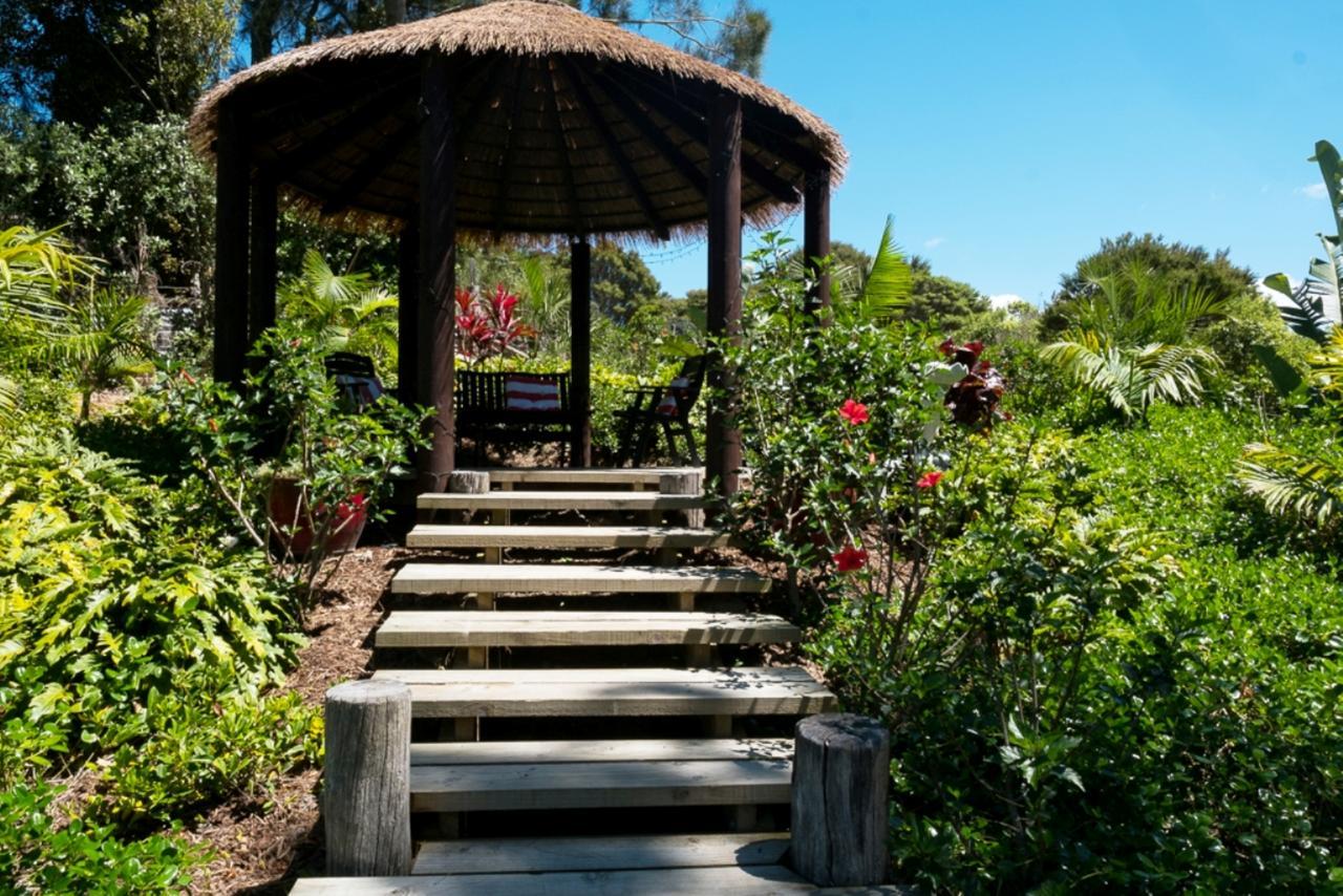 Oneroa Secret Garden Apartments Exterior photo